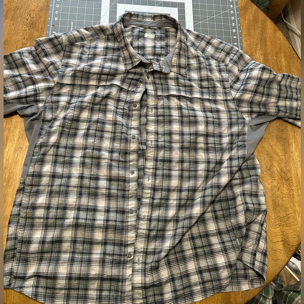 REI Co-op men's long sleeve hiking shirt, XXL / 2XL